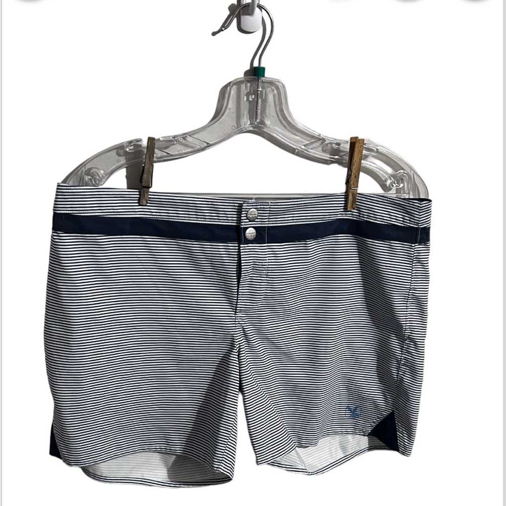 Carve Designs Navy Blue and White Shorts Size 8